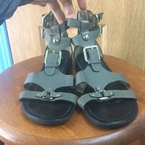 Strapped sandal